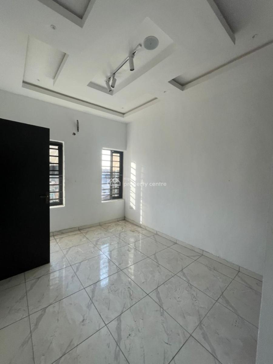 Luxury 2 Bedroom, Ologolo, Lekki, Lagos, Flat / Apartment for Rent