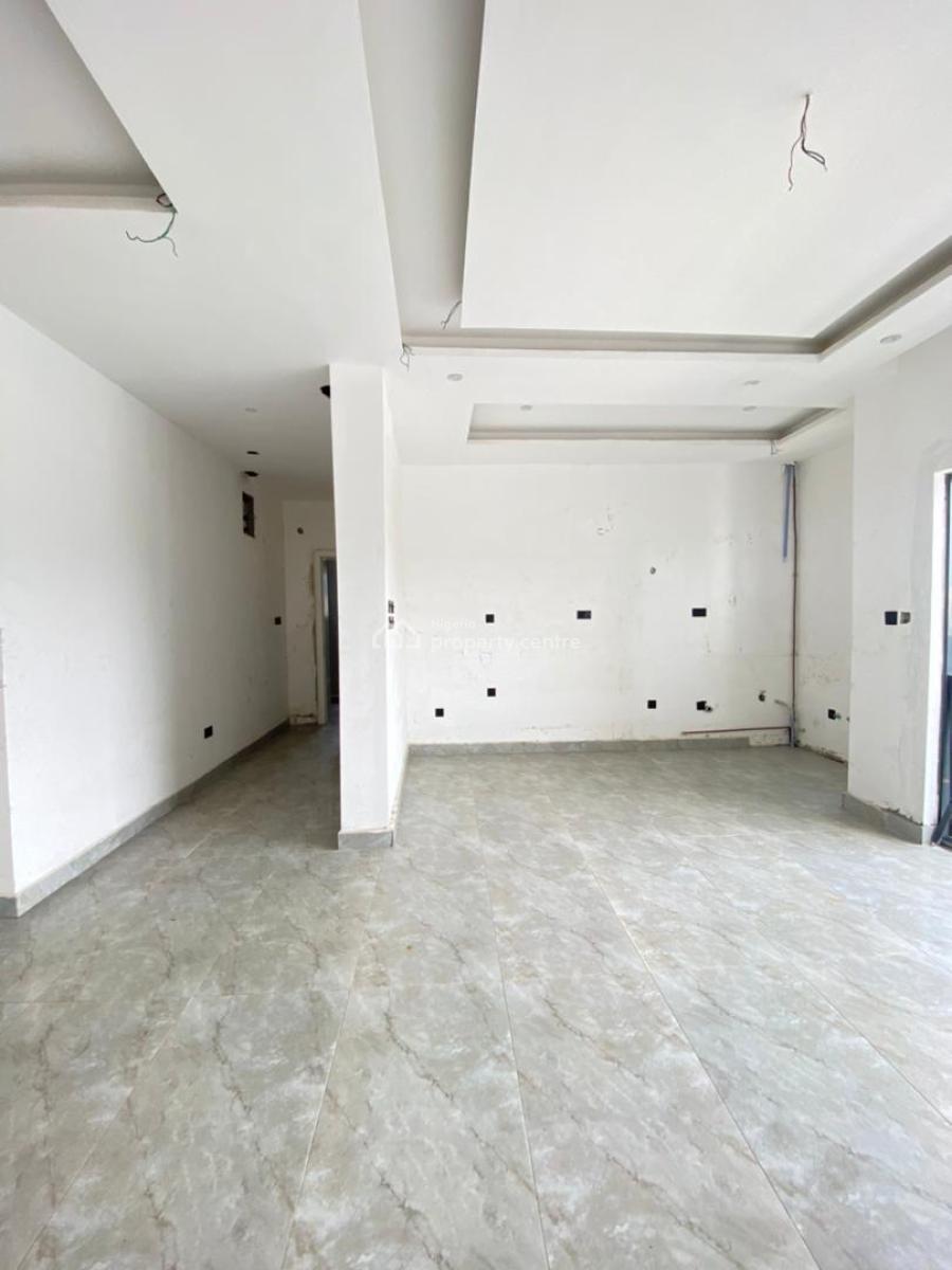 Stunning 2bedroom Apartment with an Elevator, Lekki Phase 1, Lekki, Lagos, Flat / Apartment for Sale