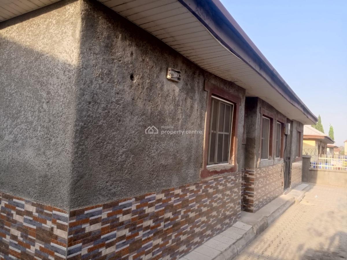 3 Bedroom Bungalow, Lugbe District, Abuja, Detached Bungalow for Rent