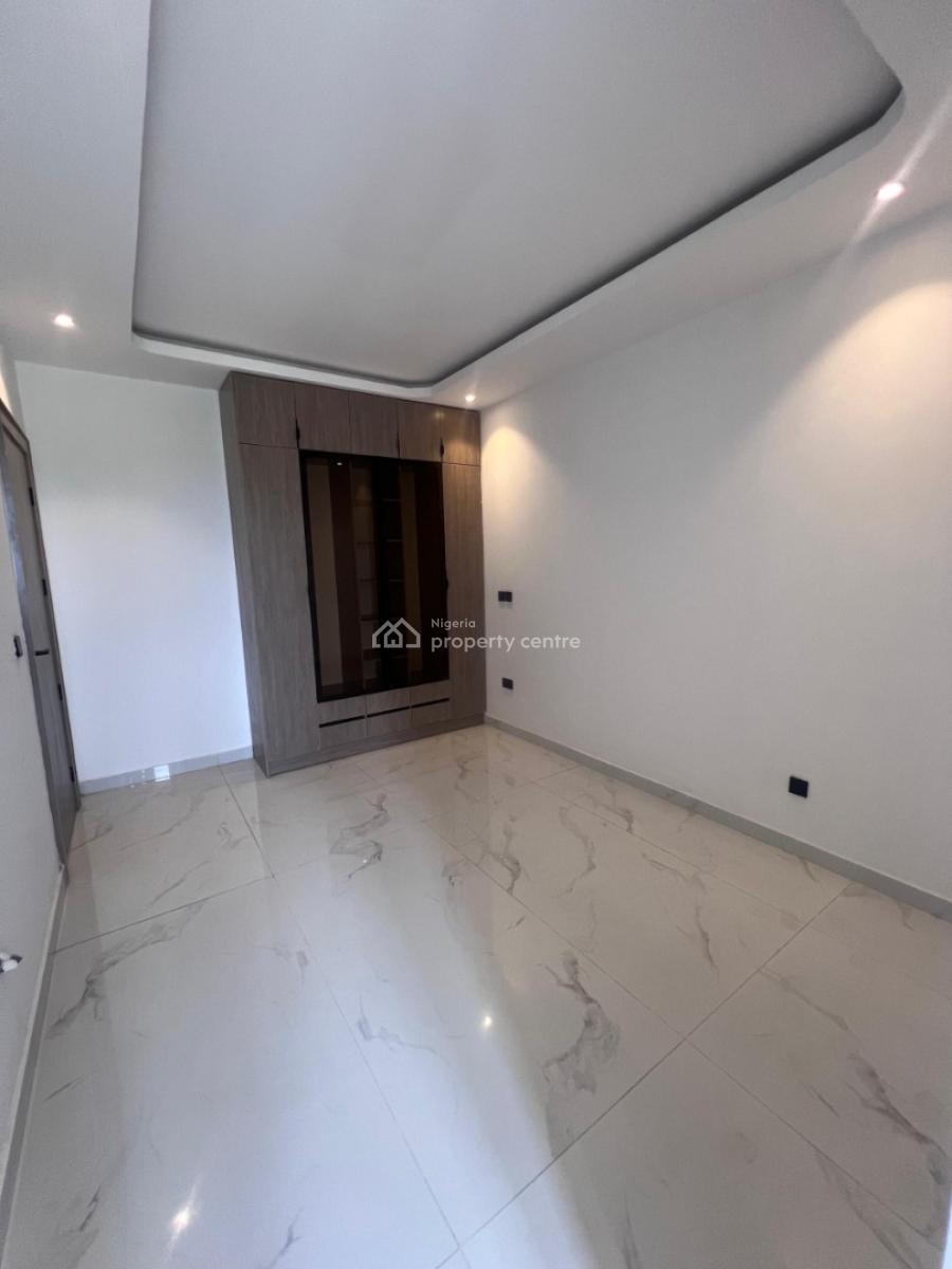 2 Bedroom Apartment Available, Lekki Phase 1, Lekki, Lagos, Block of Flats for Sale