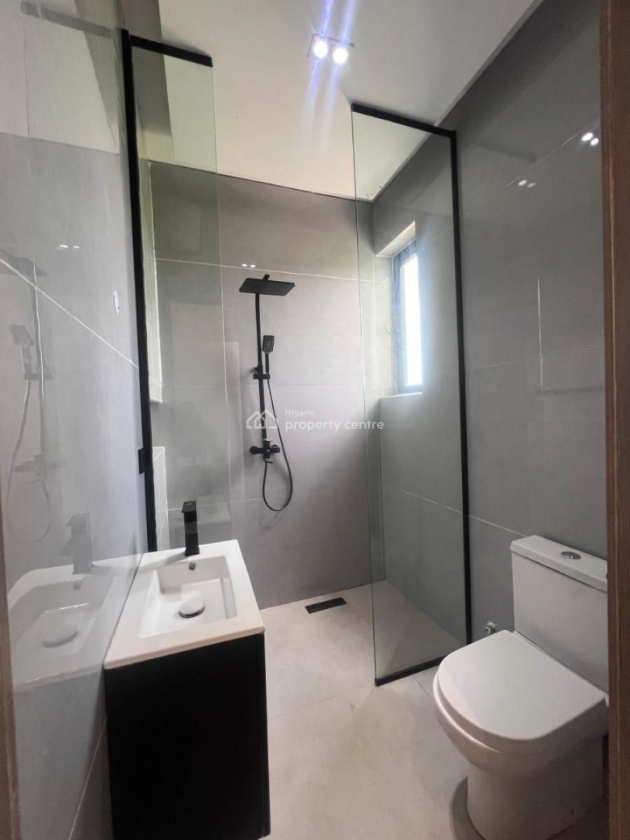 2 Bedroom Apartment Available, Lekki Phase 1, Lekki, Lagos, Block of Flats for Sale