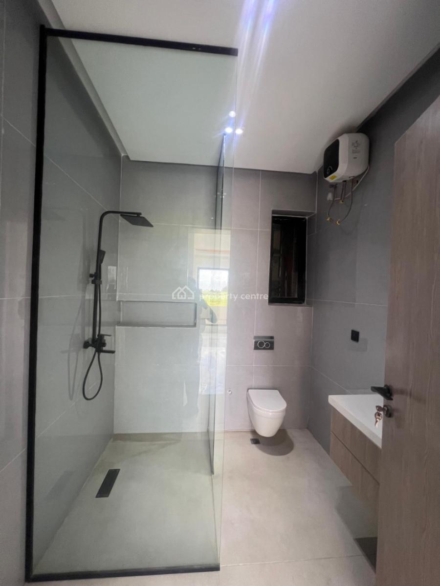 2 Bedroom Apartment Available, Lekki Phase 1, Lekki, Lagos, Block of Flats for Sale