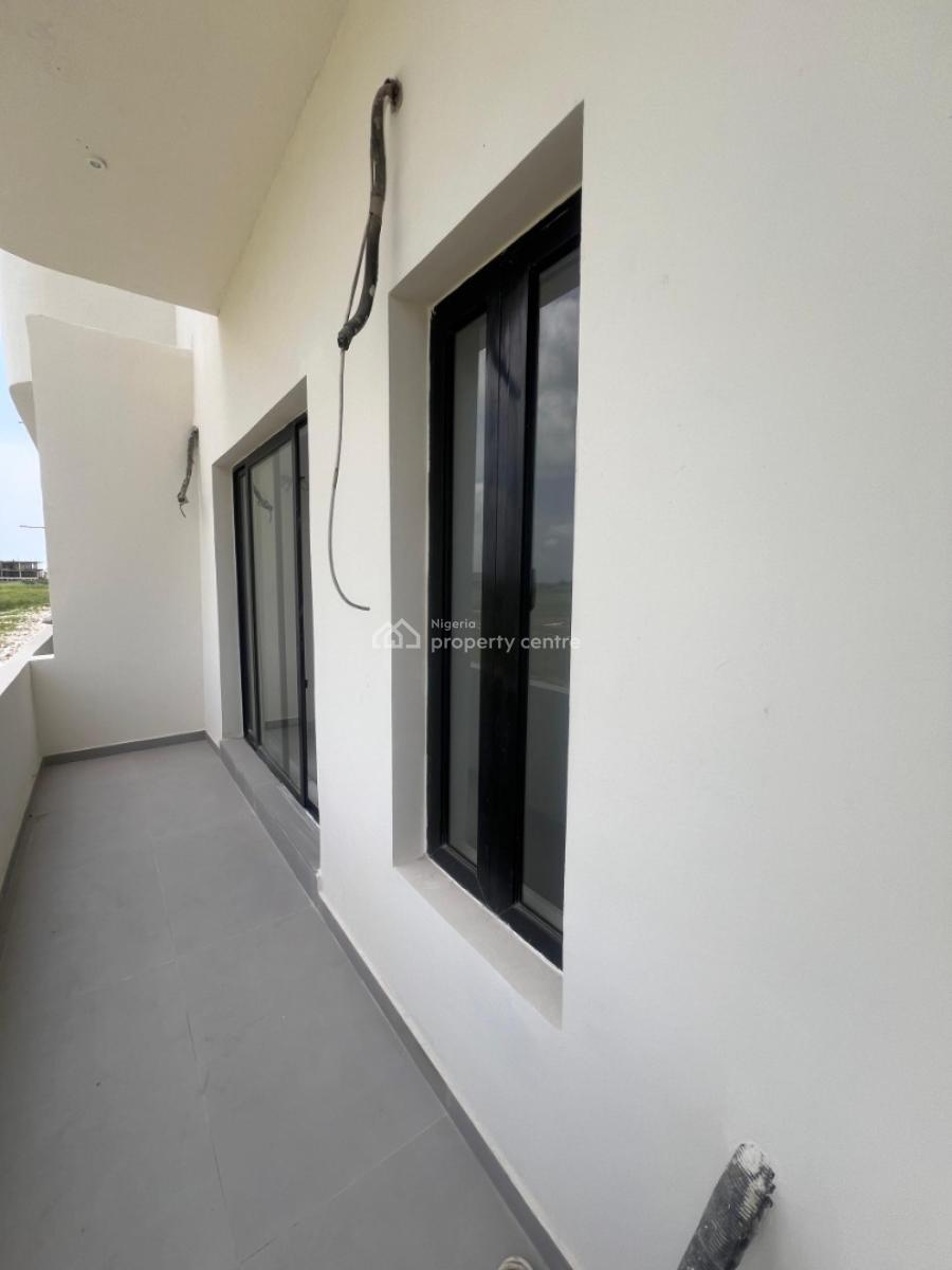 2 Bedroom Apartment Available, Lekki Phase 1, Lekki, Lagos, Block of Flats for Sale