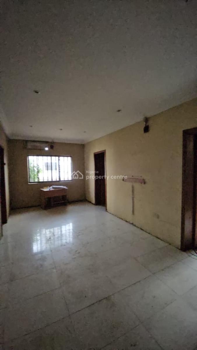 5 Bedroom Semi Detached Duolex with Bq for Distress, Lekki Phase 1, Lekki, Lagos, Semi-detached Duplex for Sale