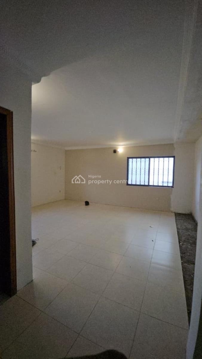 5 Bedroom Semi Detached Duolex with Bq for Distress, Lekki Phase 1, Lekki, Lagos, Semi-detached Duplex for Sale