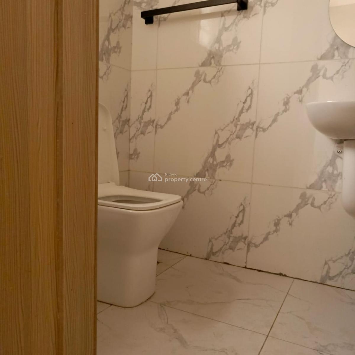 Luxury 2 Bedroom Apartment, Lekki Phase 2, Lekki, Lagos, Flat / Apartment for Rent