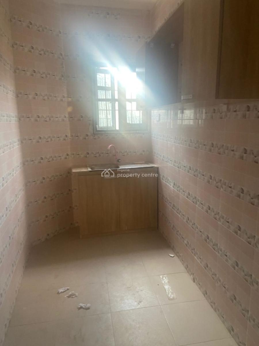 2 Bedroom Apartment, Magodo, Lagos, Flat / Apartment for Rent