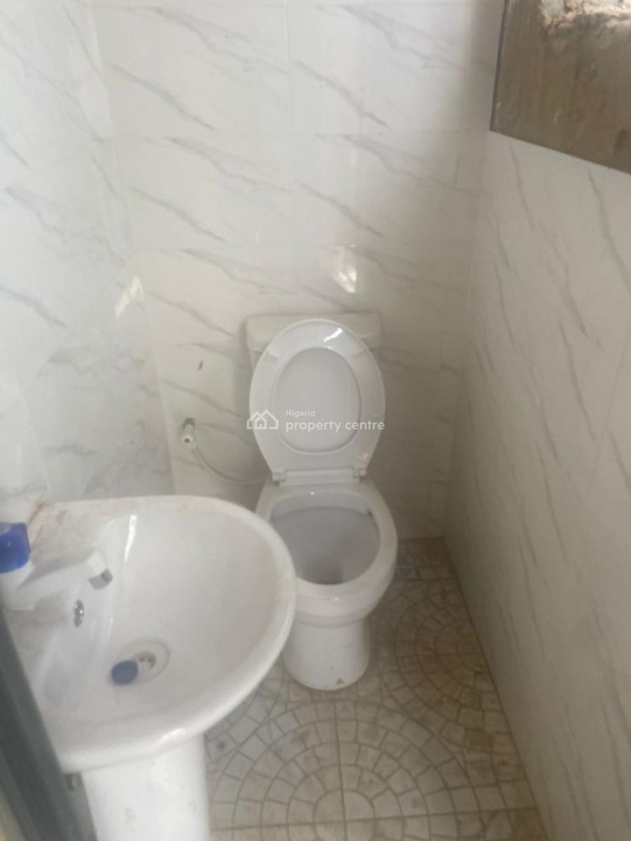 2 Bedroom Apartment, Magodo, Lagos, Flat / Apartment for Rent