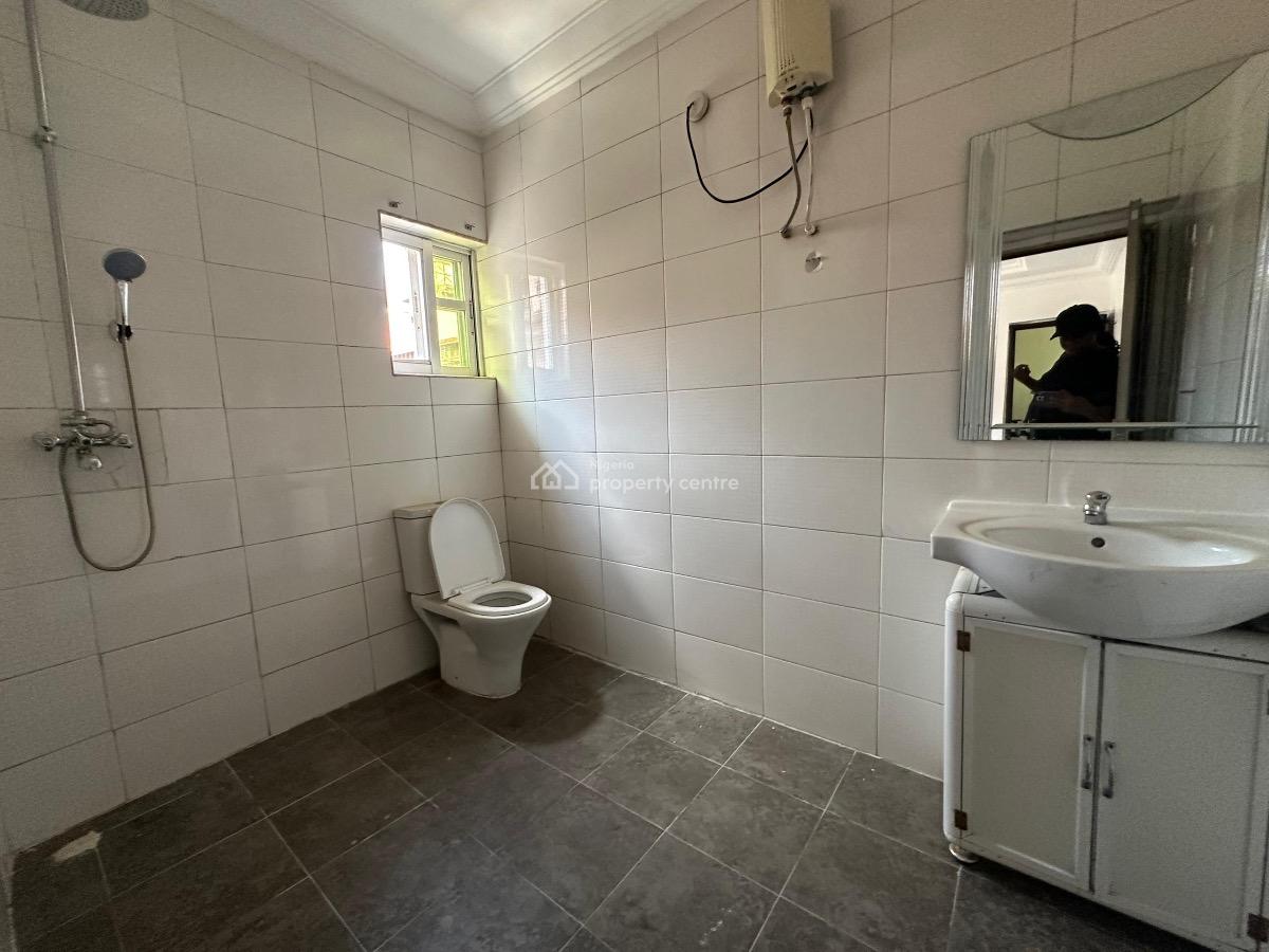 a Well Maintained Spacious 4 Bedroom Fully Detached Duplex with Bq, Omole Phase 2, Ikeja, Lagos, Detached Duplex for Rent
