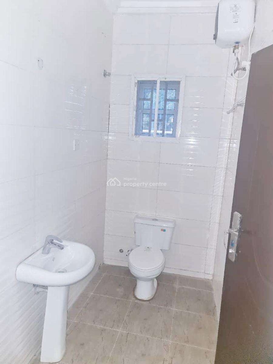 a Well Maintained Spacious 3 Bedroom Flat, Gra, Ikeja, Lagos, Flat / Apartment for Rent