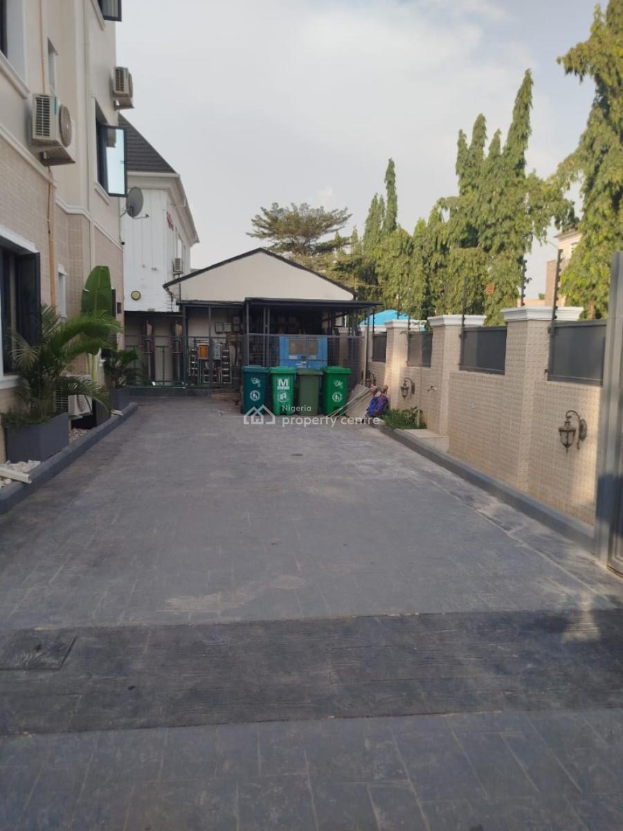 Luxury Three Bedroom Apartment, Off Amino Kano Crescent, Wuse 2, Abuja, Flat / Apartment for Rent