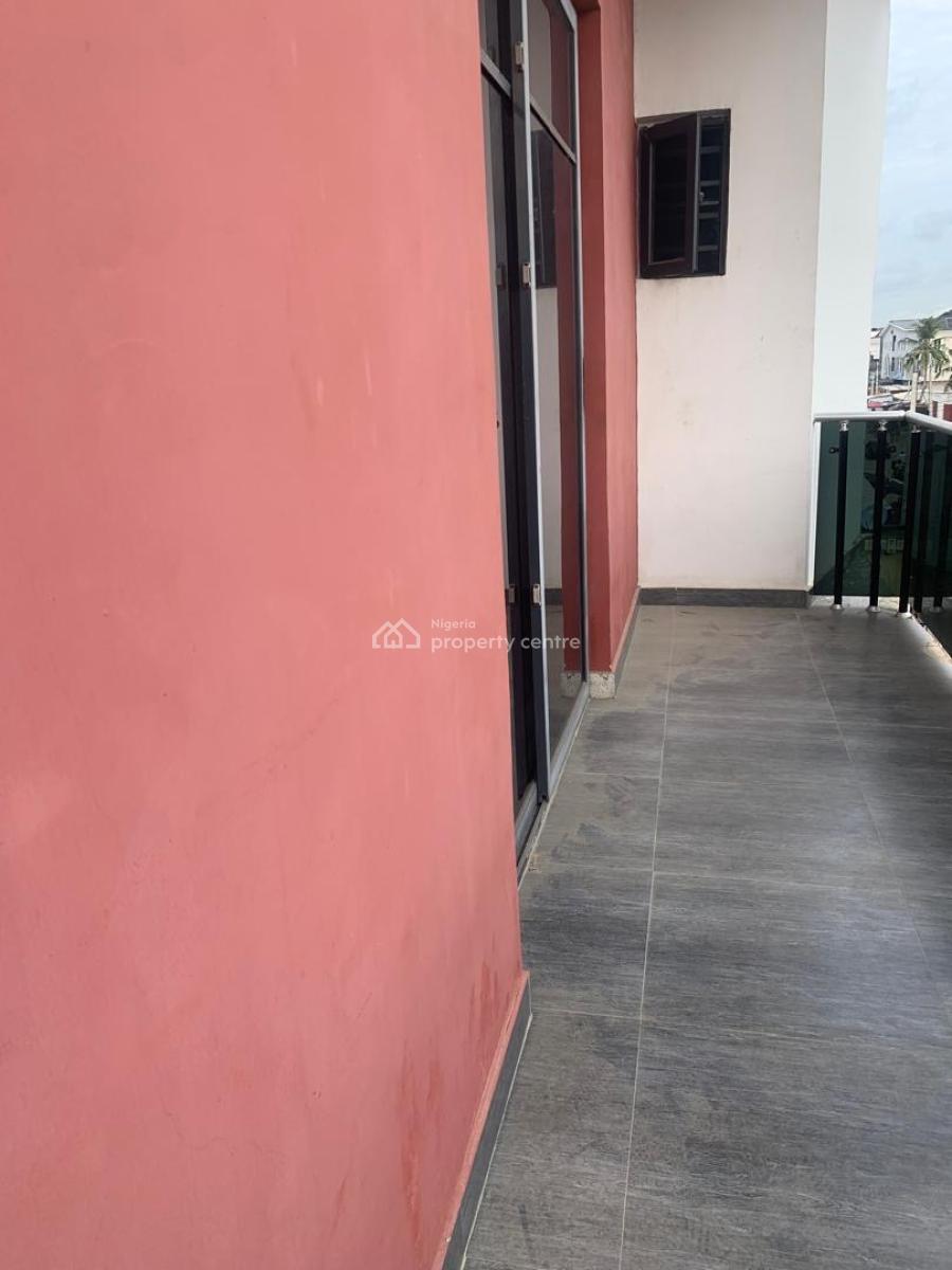 Neat 2 Bedroom Apartment, Ologolo, Lekki, Lagos, Flat / Apartment for Rent