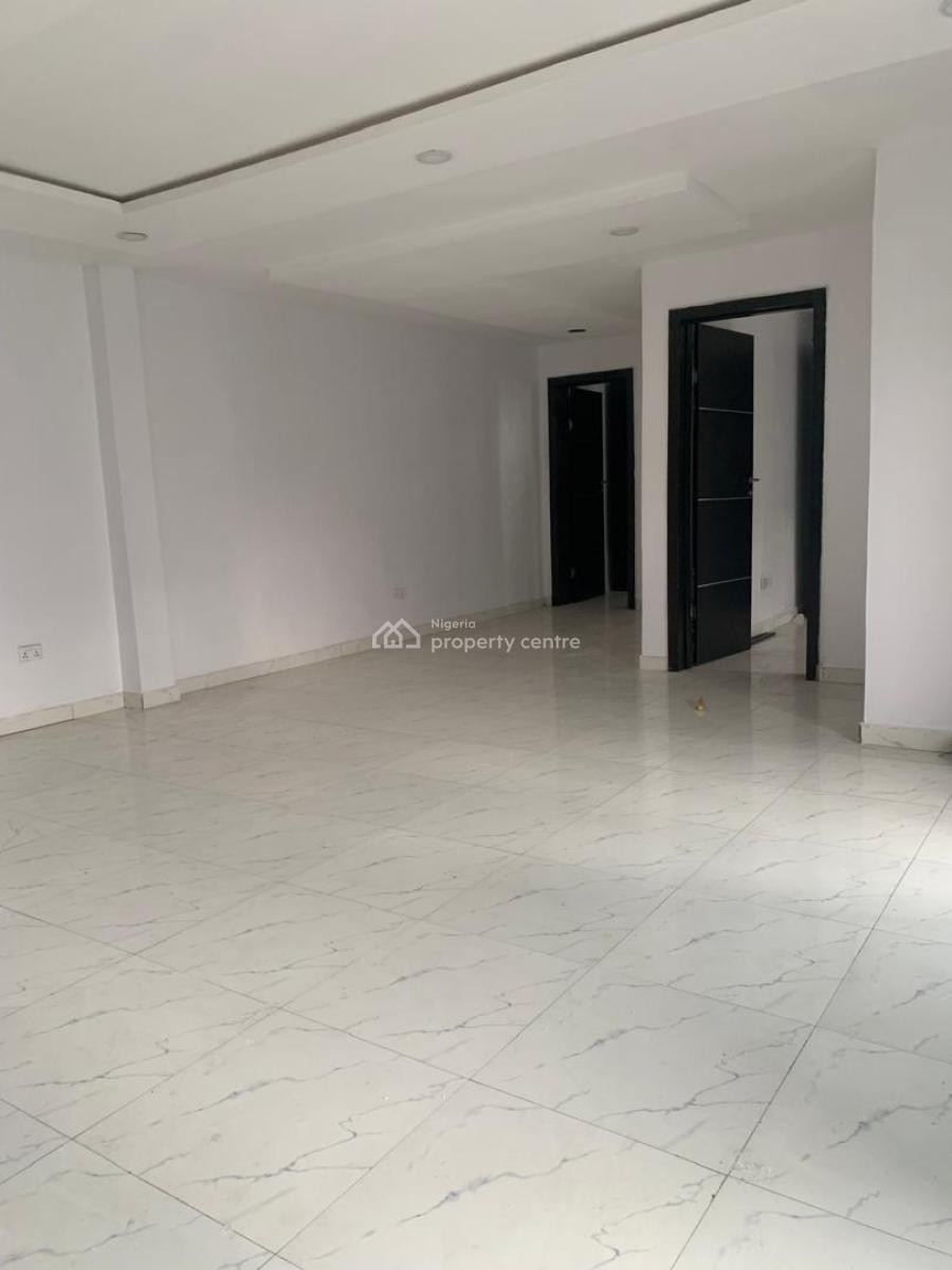 Neat 2 Bedroom Apartment, Ologolo, Lekki, Lagos, Flat / Apartment for Rent