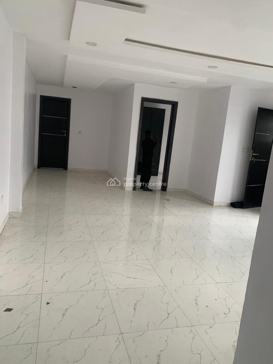 Neat 2 Bedroom Apartment, Ologolo, Lekki, Lagos, Flat / Apartment for Rent