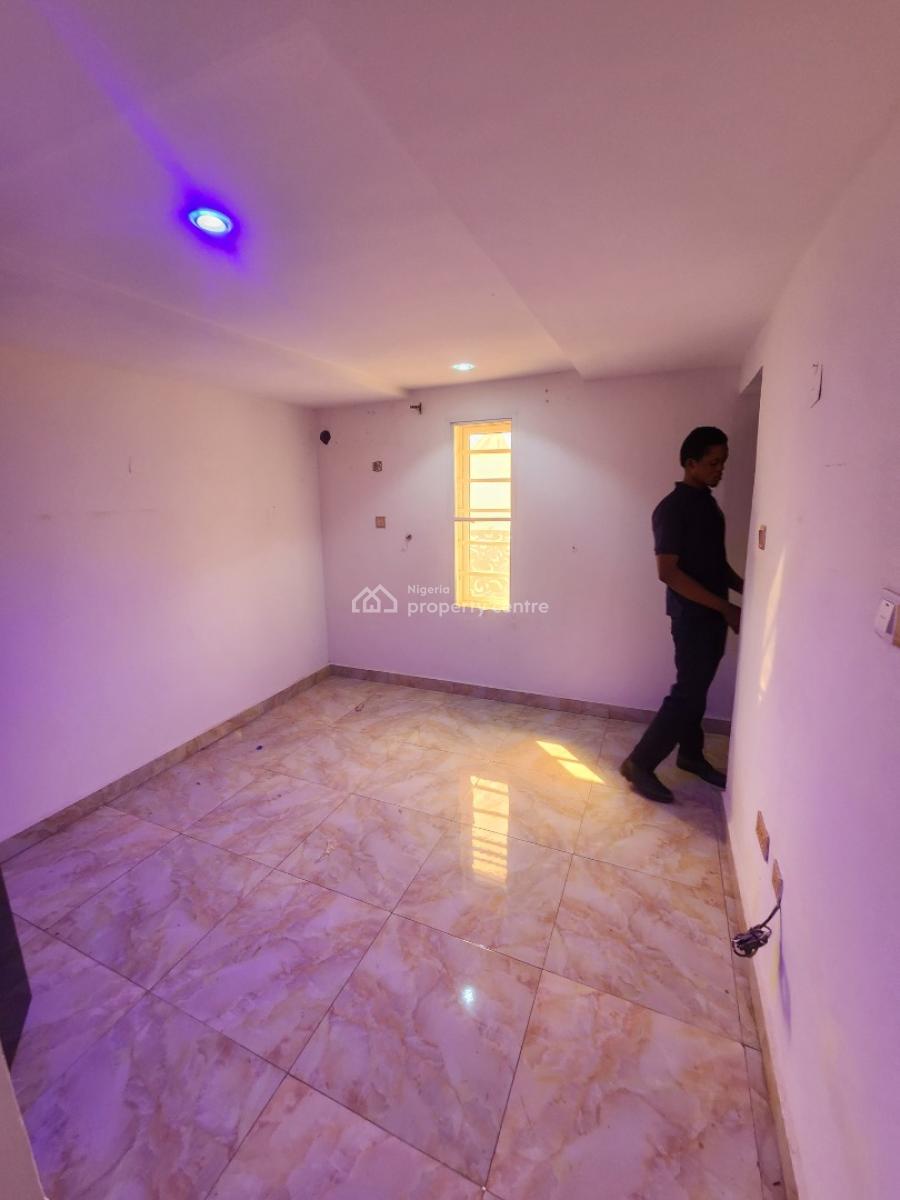 Luxury One Bedroom Block of Flat, News Engineering Dawaki, Dawaki, Gwarinpa, Abuja, Flat / Apartment for Rent