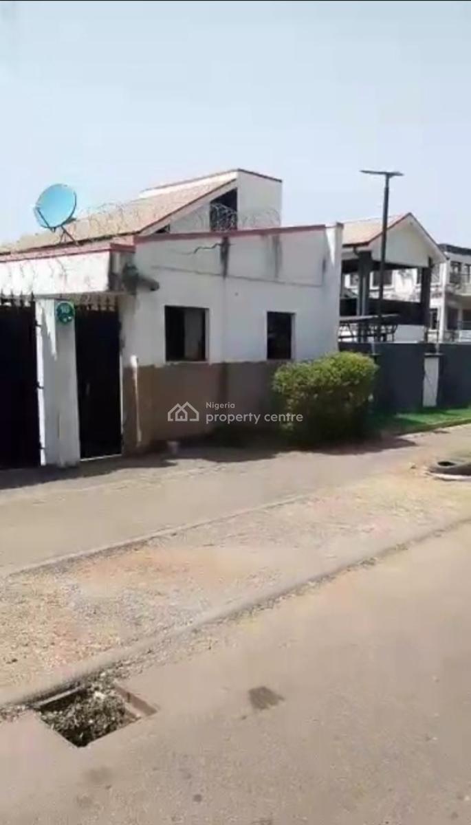 Building on 1100sqm of Land, Kumasi Crescent, Wuse 2, Abuja, Detached Duplex for Sale