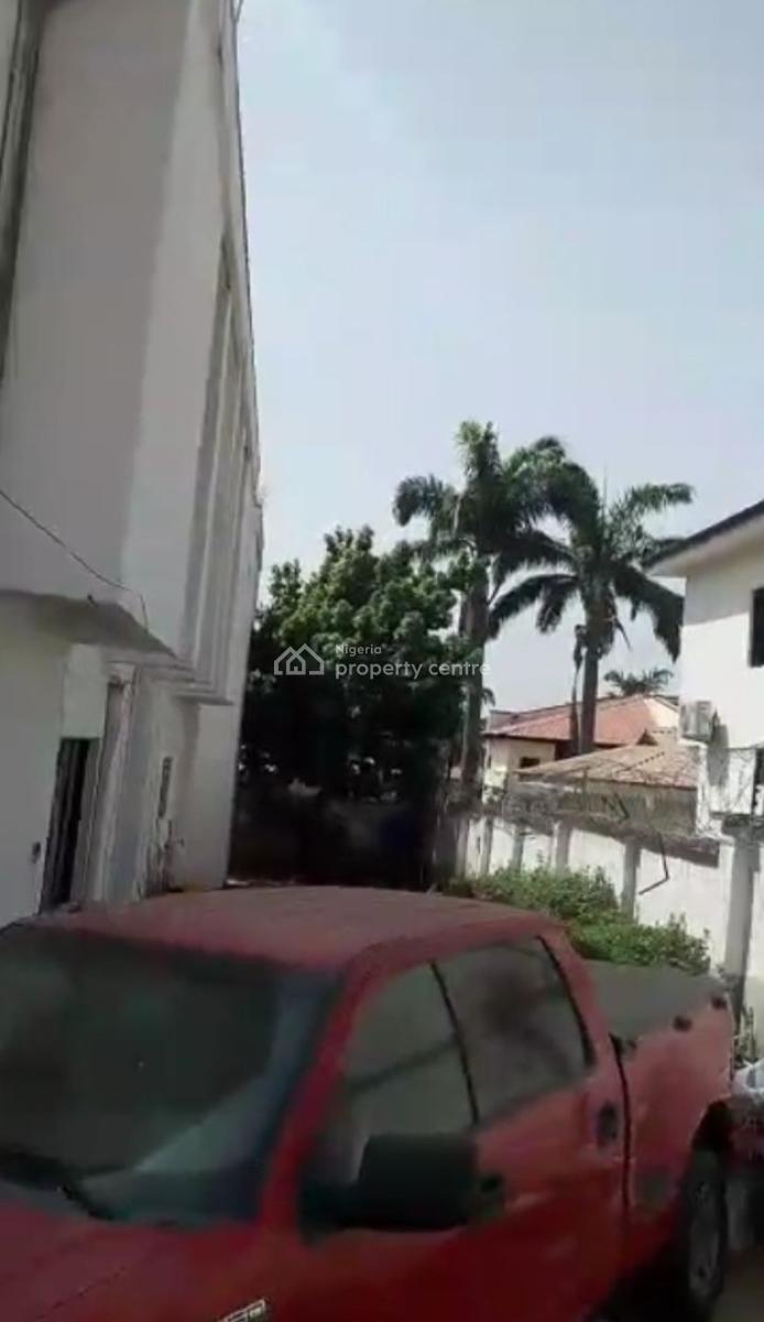 Building on 1100sqm of Land, Kumasi Crescent, Wuse 2, Abuja, Detached Duplex for Sale