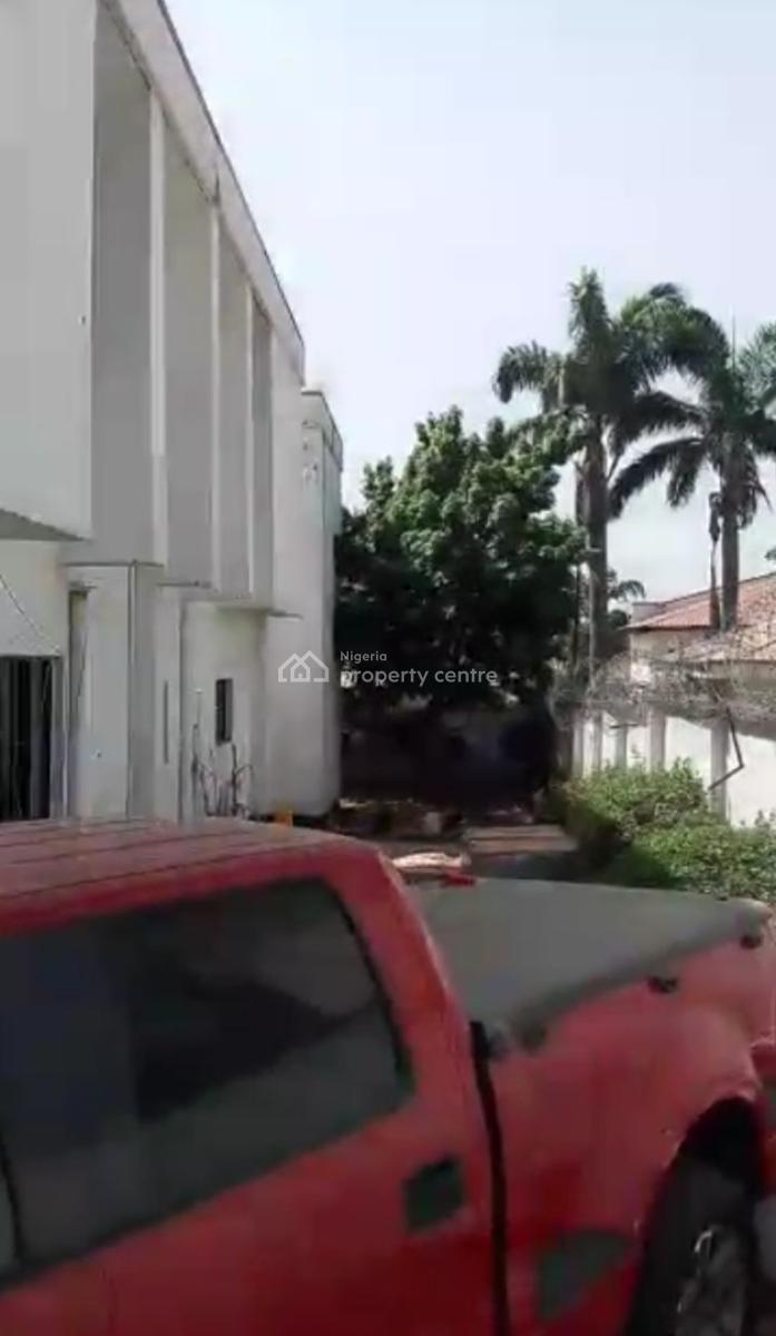 Building on 1100sqm of Land, Kumasi Crescent, Wuse 2, Abuja, Detached Duplex for Sale