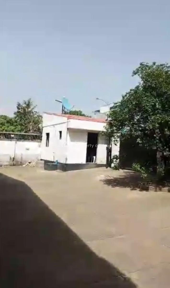 Building on 1100sqm of Land, Kumasi Crescent, Wuse 2, Abuja, Detached Duplex for Sale