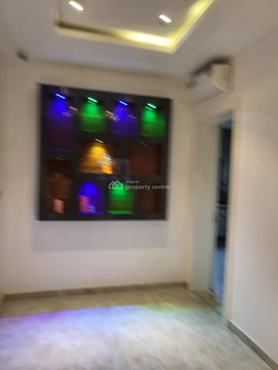 Spacious Well Built 4 Bedroom Terraced Duplex with Bq , Pool., Off Admiralty Way, Lekki Phase 1, Lekki, Lagos, Terraced Duplex for Rent