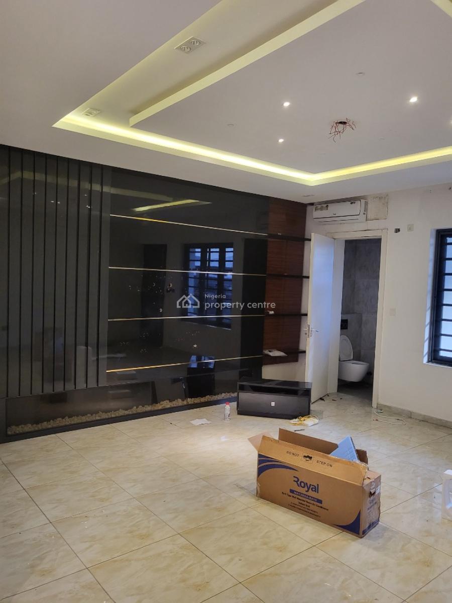 Spacious Well Built 4 Bedroom Terraced Duplex with Bq , Pool., Off Admiralty Way, Lekki Phase 1, Lekki, Lagos, Terraced Duplex for Rent