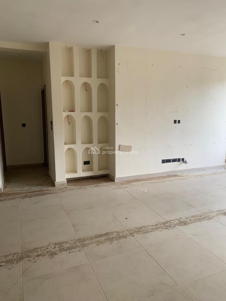 Spacious 2 Bedroom Flat, Ologolo, Lekki, Lagos, Flat / Apartment for Rent