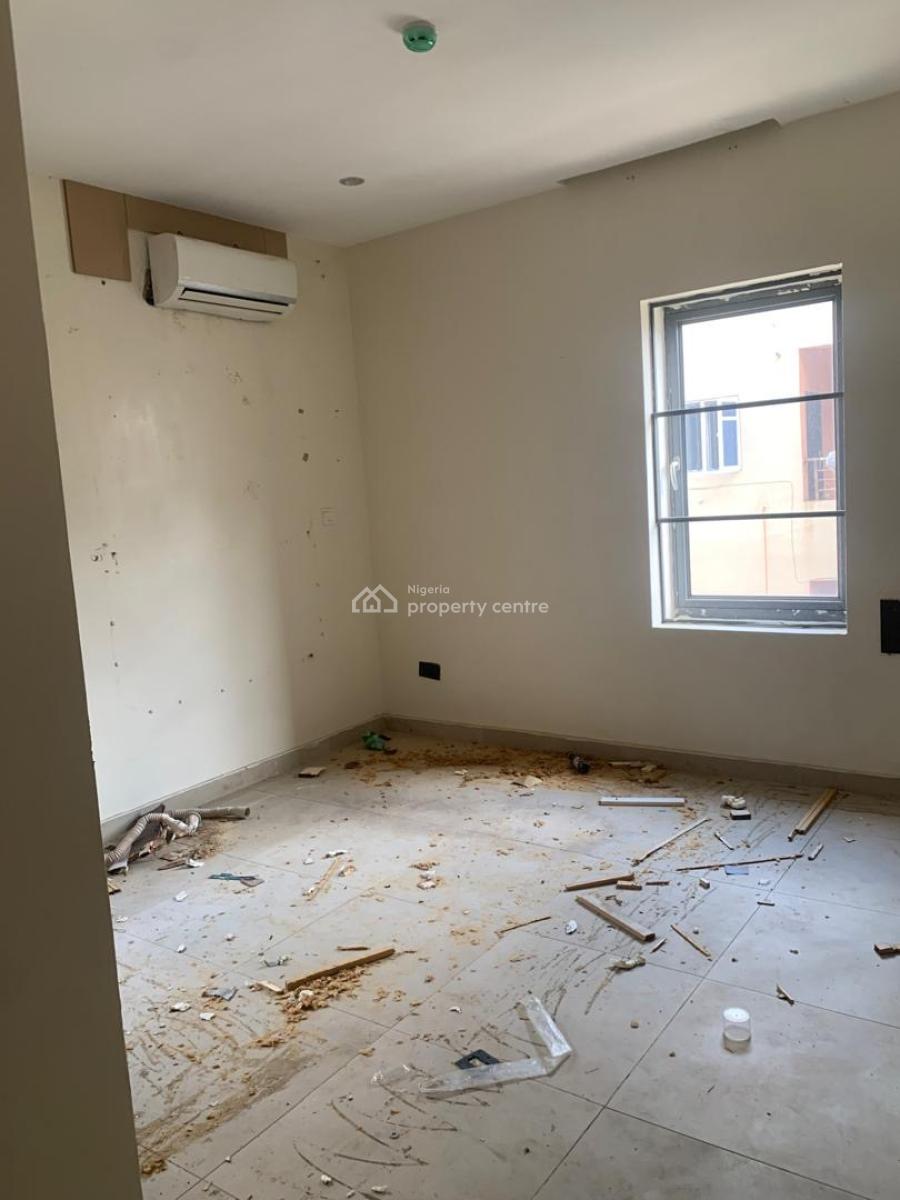 Spacious 2 Bedroom Flat, Ologolo, Lekki, Lagos, Flat / Apartment for Rent