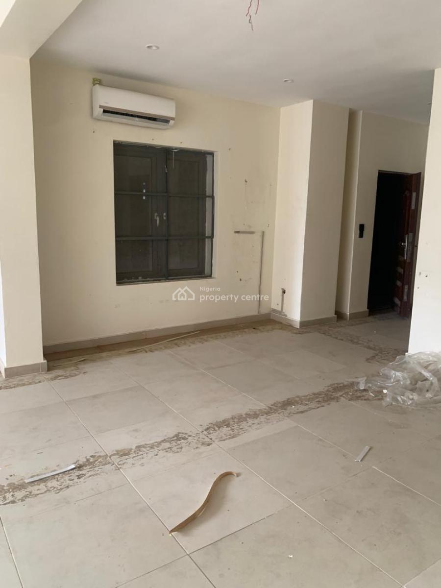 Spacious 2 Bedroom Flat, Ologolo, Lekki, Lagos, Flat / Apartment for Rent