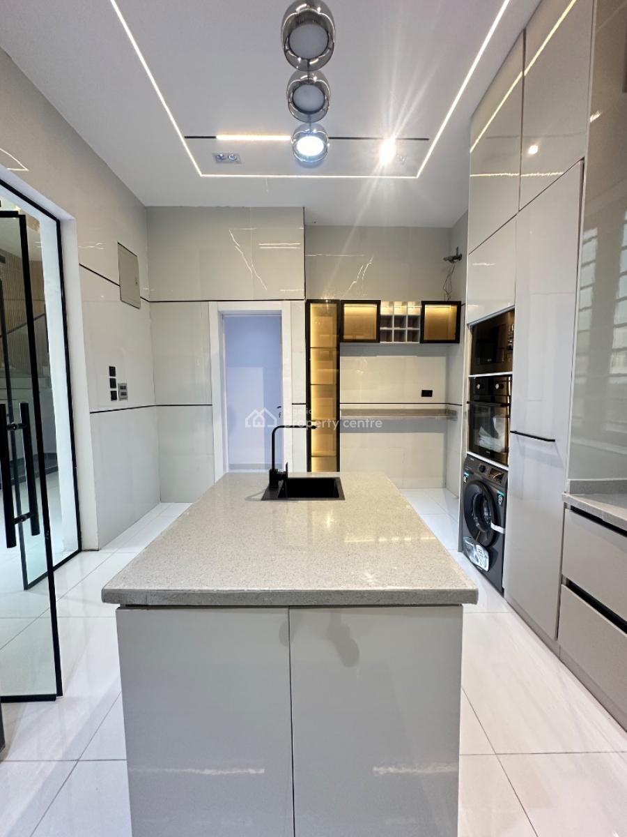 5 Bedroom Fully Detached Duplex with Bq & Pool, Lcc, Lekki, Lagos, Detached Duplex for Sale