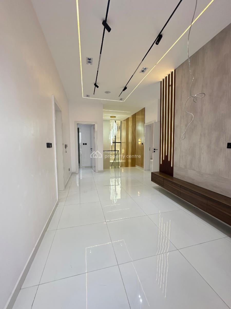 5 Bedroom Fully Detached Duplex with Bq & Pool, Lcc, Lekki, Lagos, Detached Duplex for Sale