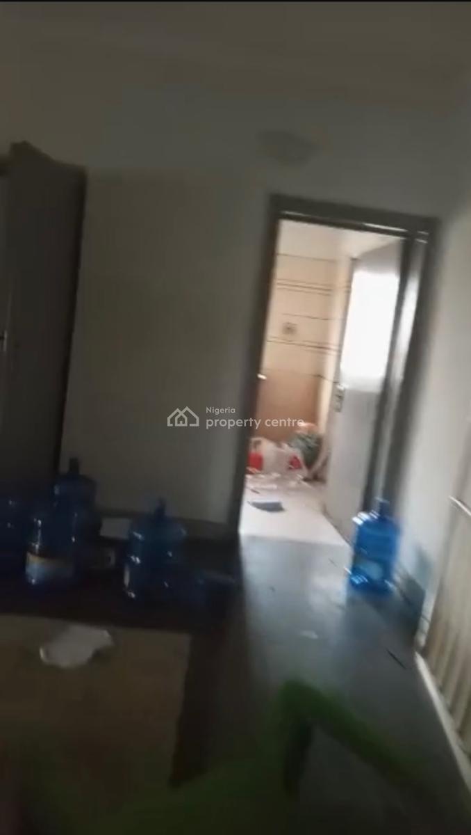 3 Bedroom Apartment, Gra Phase 2, Magodo, Lagos, Flat / Apartment for Rent