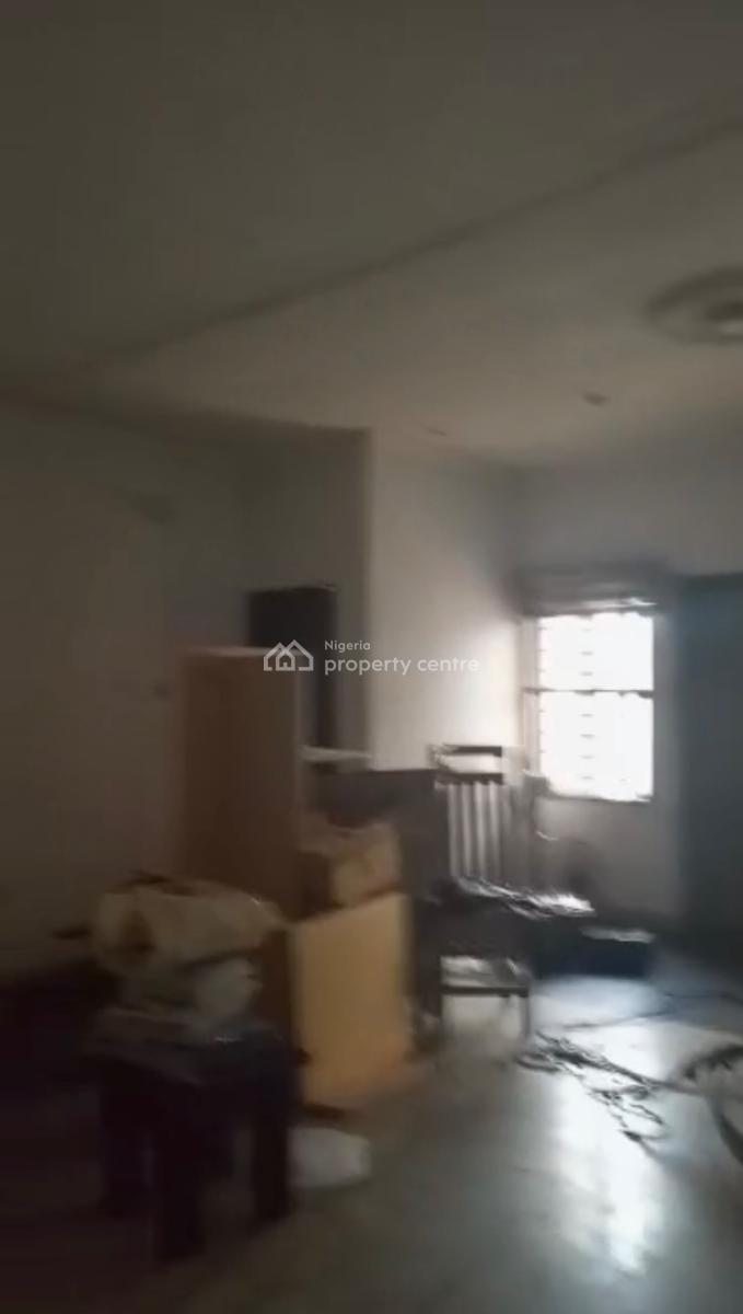 3 Bedroom Apartment, Gra Phase 2, Magodo, Lagos, Flat / Apartment for Rent