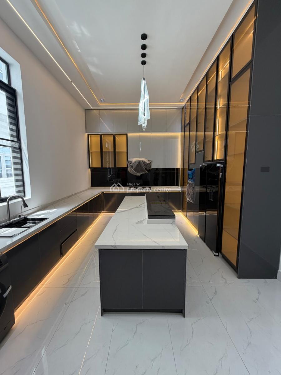 Spacious 5 Bedroom Fully Detached House with Bq, Ikota, Lekki, Lagos, Detached Duplex for Sale