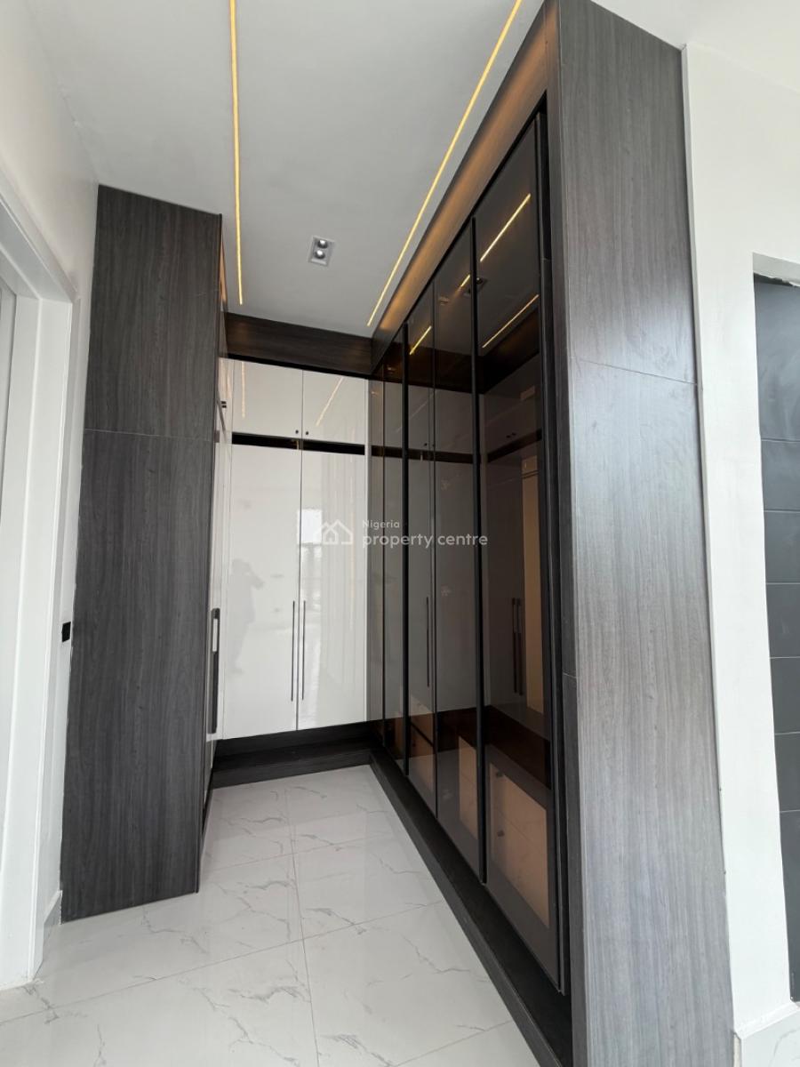 Spacious 5 Bedroom Fully Detached House with Bq, Ikota, Lekki, Lagos, Detached Duplex for Sale