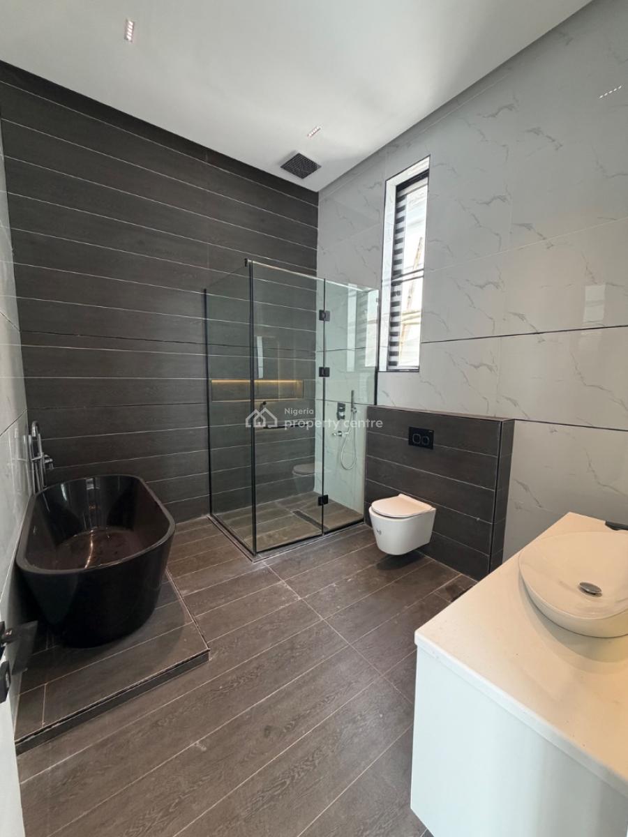 Spacious 5 Bedroom Fully Detached House with Bq, Ikota, Lekki, Lagos, Detached Duplex for Sale