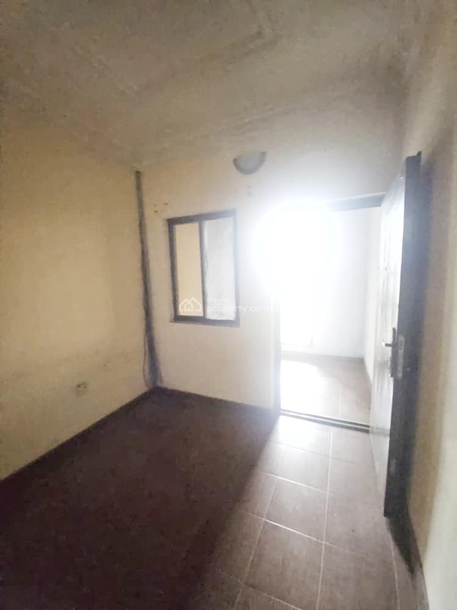 a Well Maintained Spacious 5 Bedroom Semi Detached Duplex, Omole Phase 2, Ikeja, Lagos, Semi-detached Duplex for Rent