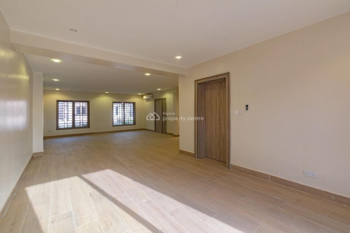 Newly Designed 3 Bedrooms Serviced & Spacious Duplex,pool,greenery,gym, Presidential Villa. Secured Neighborhood, Maitama District, Abuja, Terraced Duplex for Rent