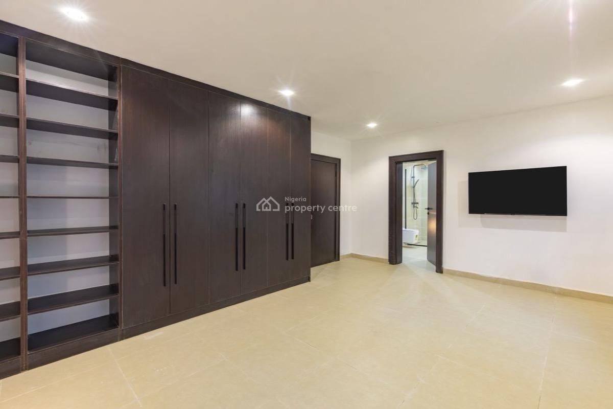 Newly Designed 3 Bedrooms Serviced & Spacious Duplex,pool,greenery,gym, Presidential Villa. Secured Neighborhood, Maitama District, Abuja, Terraced Duplex for Rent