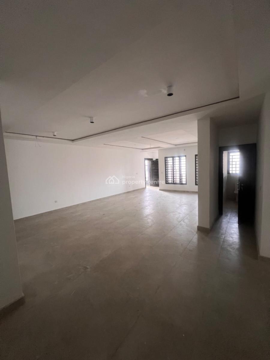 a Spacious and Beautifully Finished 4 Bedroom Apartment with a Room Ci, Lekki Phase 1, Lekki, Lagos, Flat / Apartment for Sale