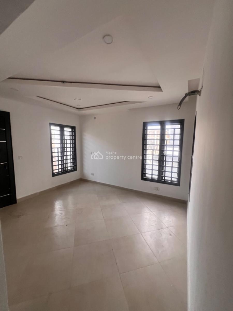 a Spacious and Beautifully Finished 4 Bedroom Apartment with a Room Ci, Lekki Phase 1, Lekki, Lagos, Flat / Apartment for Sale