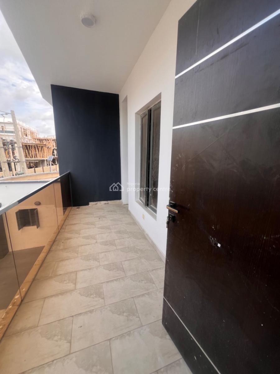 a Spacious and Beautifully Finished 4 Bedroom Apartment with a Room Ci, Lekki Phase 1, Lekki, Lagos, Flat / Apartment for Sale