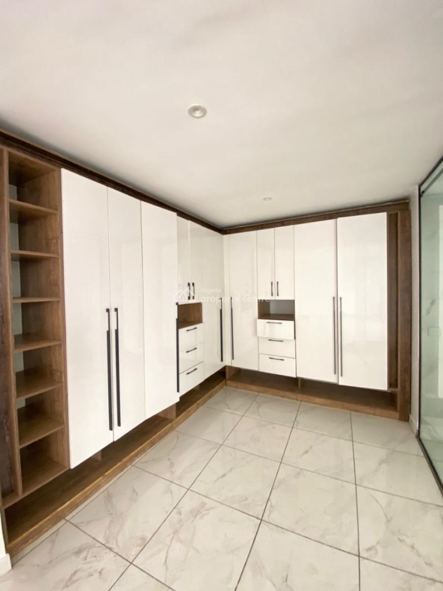 Spacious 4 Bedroom Maisonett with a Bq, Lekki Phase 1, Lekki, Lagos, Terraced Duplex for Rent