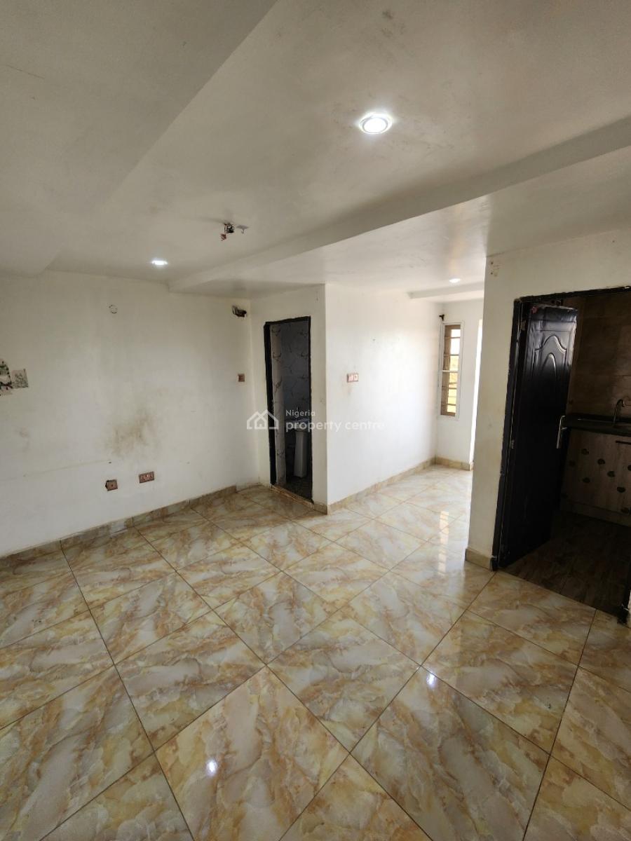 Luxury Selfcon, News Engineering Dawaki, Dawaki, Gwarinpa, Abuja, Self Contain (single Rooms) for Rent