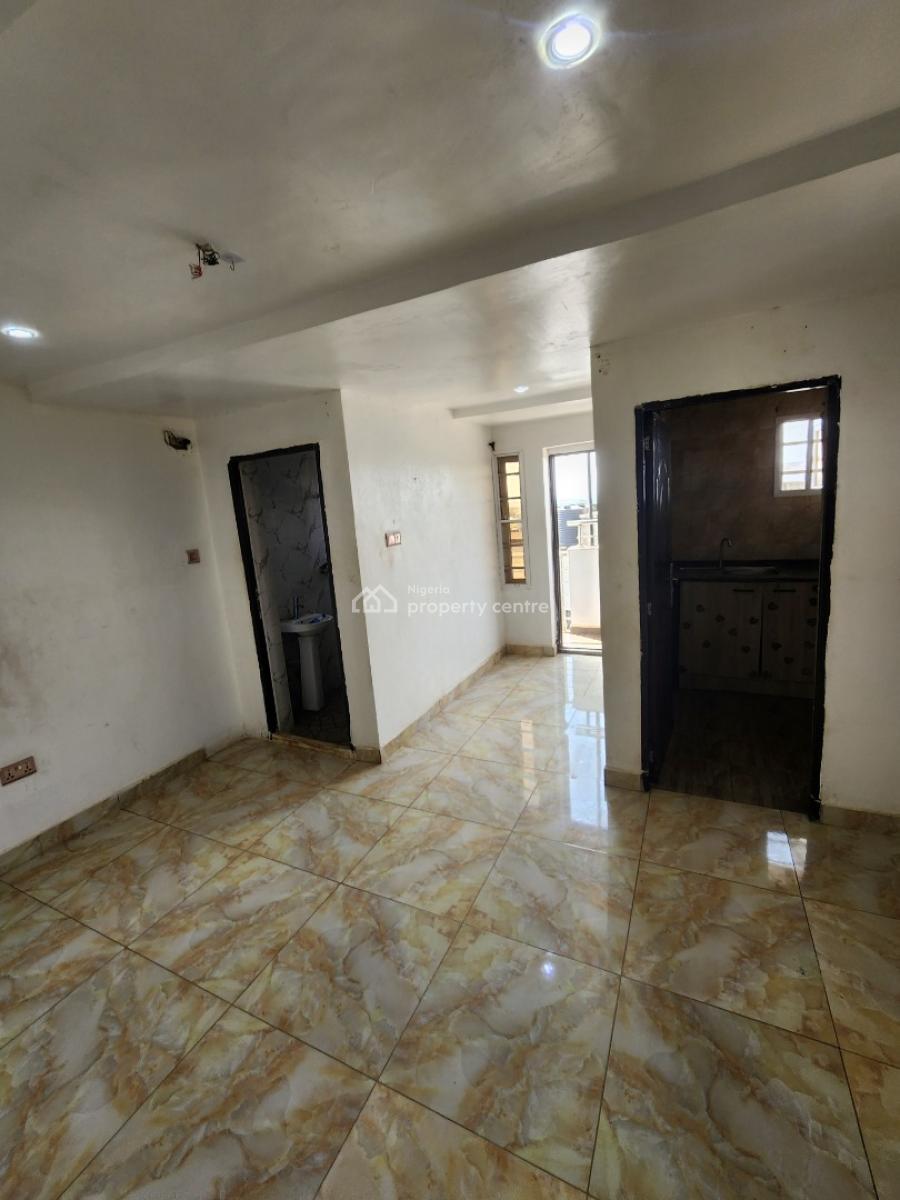 Luxury Selfcon, News Engineering Dawaki, Dawaki, Gwarinpa, Abuja, Self Contain (single Rooms) for Rent