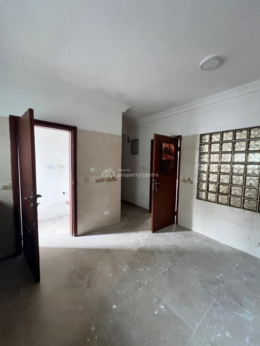 Spacious 3 Bedroom Apartment with Bq, Lekki Phase 1, Lekki, Lagos, Flat / Apartment for Rent