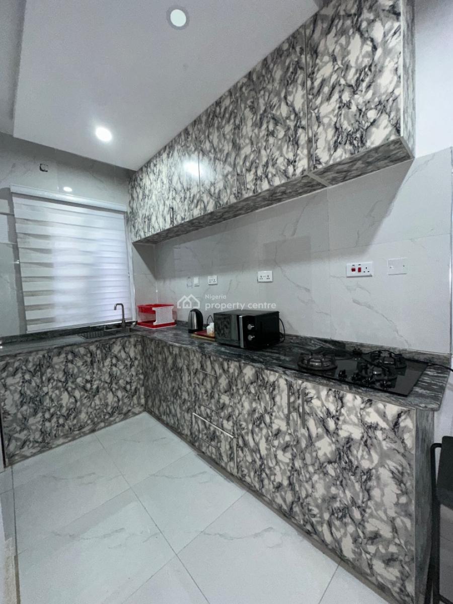 Fully Furnished 4 Bedroom Apartment, Lcc, Lekki, Lagos, Flat / Apartment Short Let