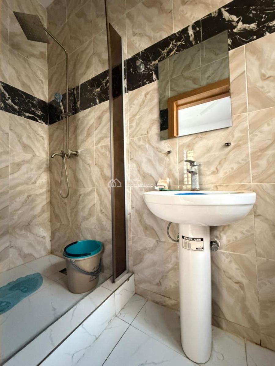 Distress 4 Bedroom Semi Detached Self Compound, Ikota, Lekki, Lagos, Semi-detached Duplex for Sale