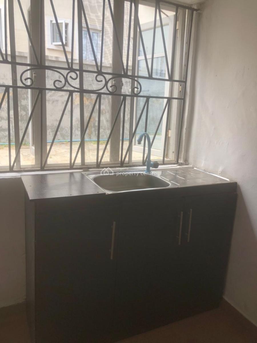 Standard 2 Units of Studio Apartments, Spg Road, Lekki, Lagos, Flat / Apartment for Rent