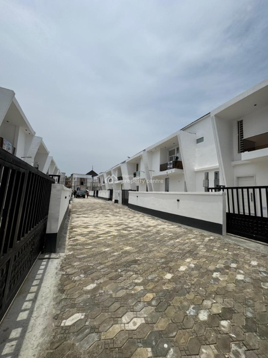 Elegant 4-bedroom Semi-detached Duplex, Ikota, Lekki, Lagos, Semi-detached Duplex for Sale