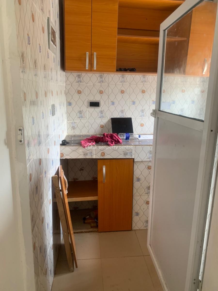 Luxury Mini Flat, Gra Phase 1, Magodo, Lagos, Mini Flat (room and Parlour) for Rent